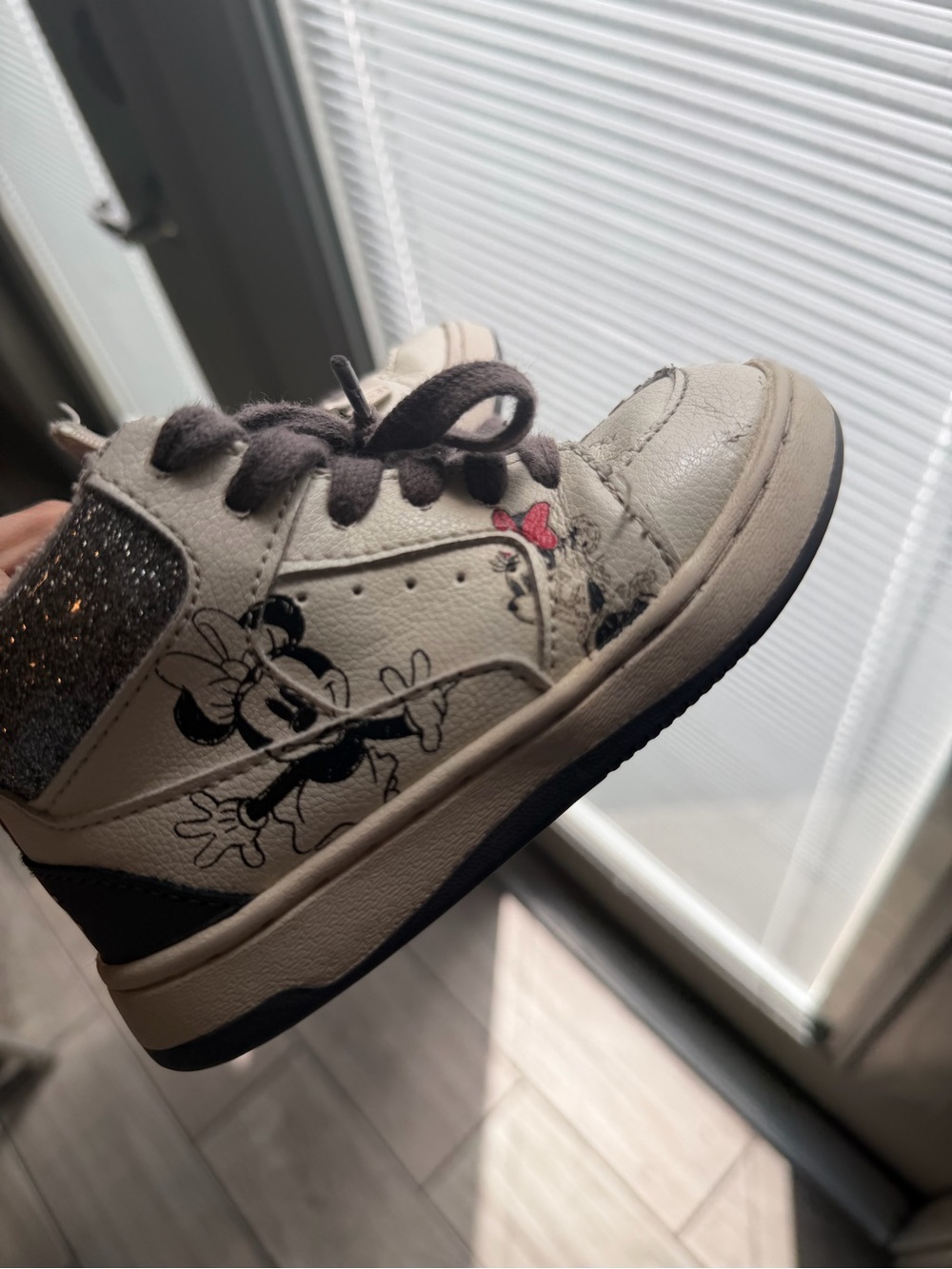 Zara White and Black High-Top Kids Sneaker with Pink Accent